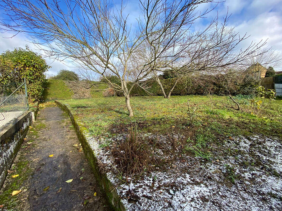 Maison à SAINT-LONGIS