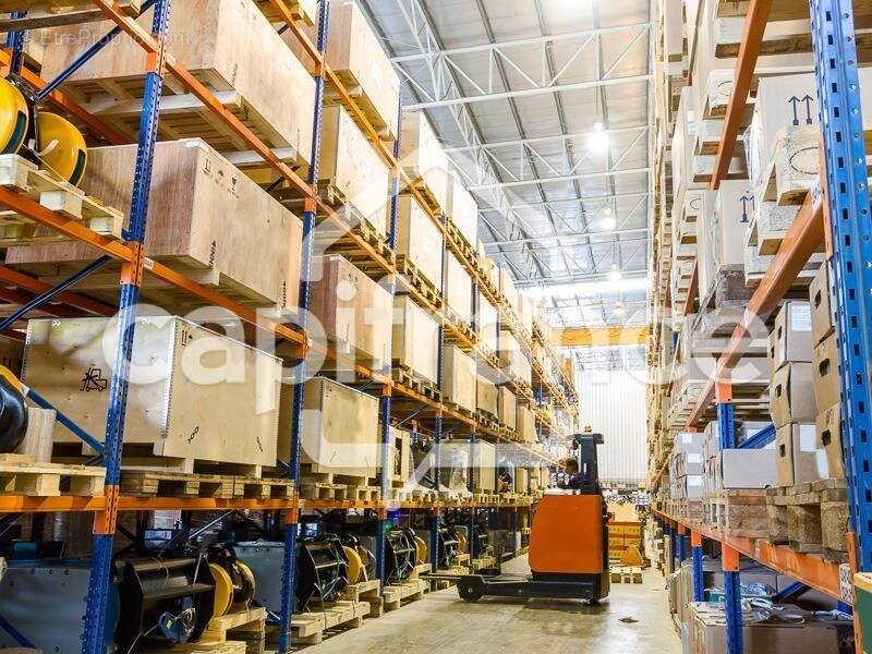 Commerce à FONTENAY-LE-COMTE