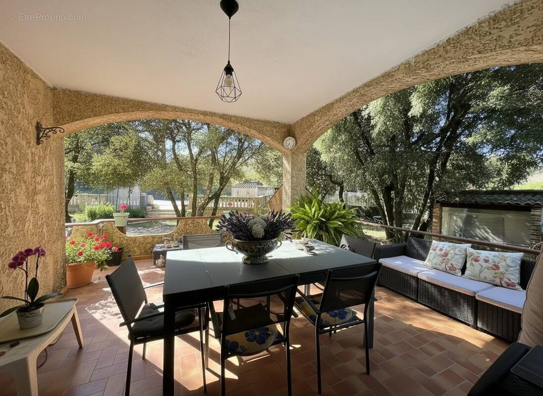 Terrasse  - Maison à GAREOULT