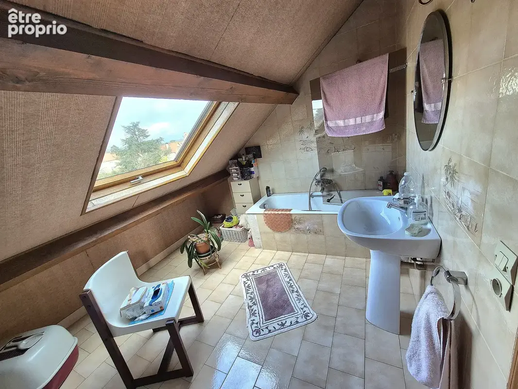 Maison 6 pièces avec dépendance - photo 15