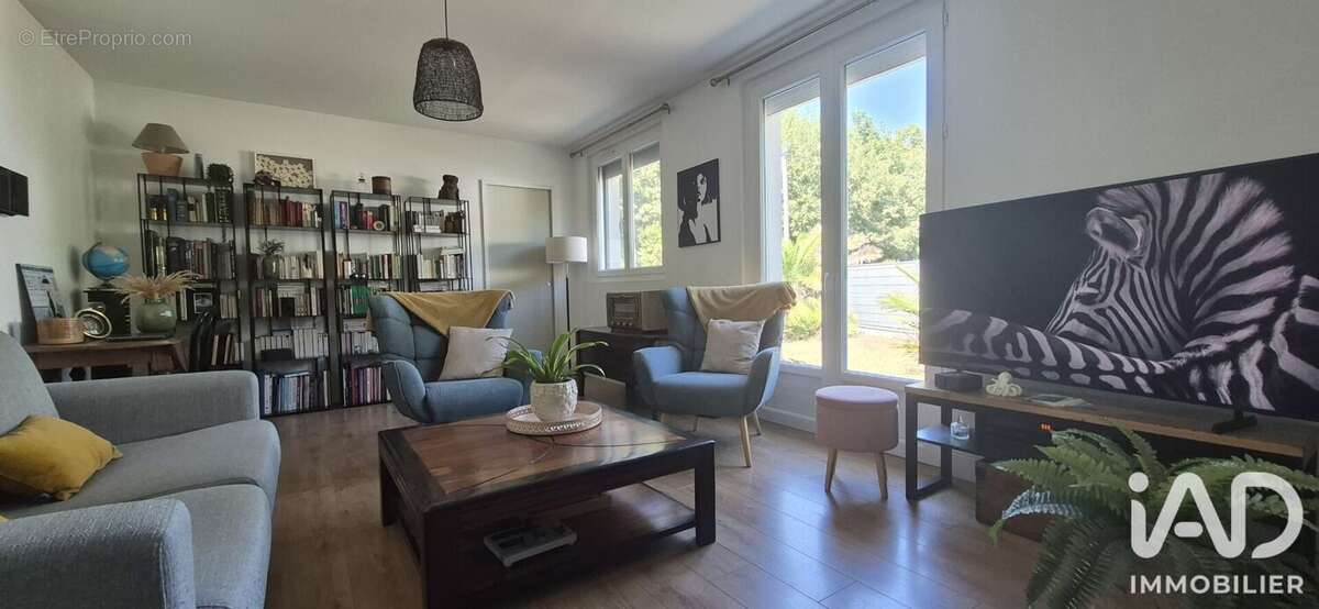 Maison 115 m² à Le Pian-Medoc  - photo 6