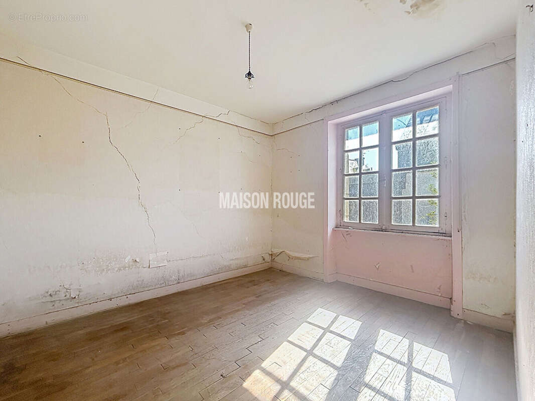 À VENDRE Dinard / Saint-Énogat  Maison à rénover avec beau potentiel - photo 12