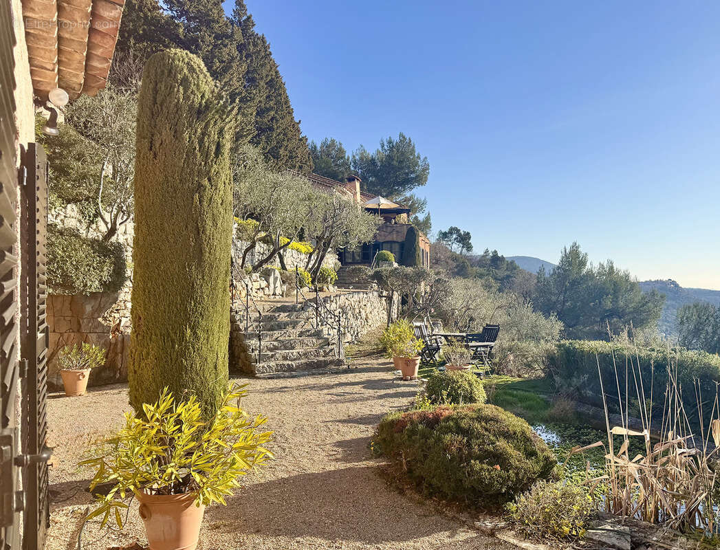 Maison à SPERACEDES