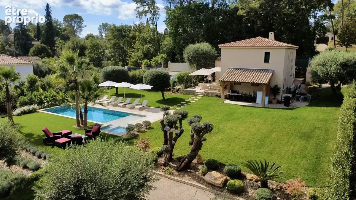 Maison 6 pièces 173 m² à vendre à Roquefort-Les-Pins (06330) - photo 3
