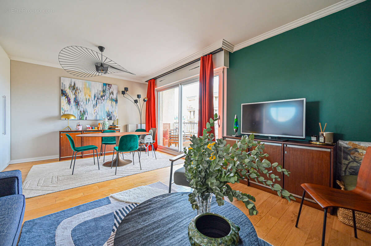 Appartement à SAINT-MAUR-DES-FOSSES