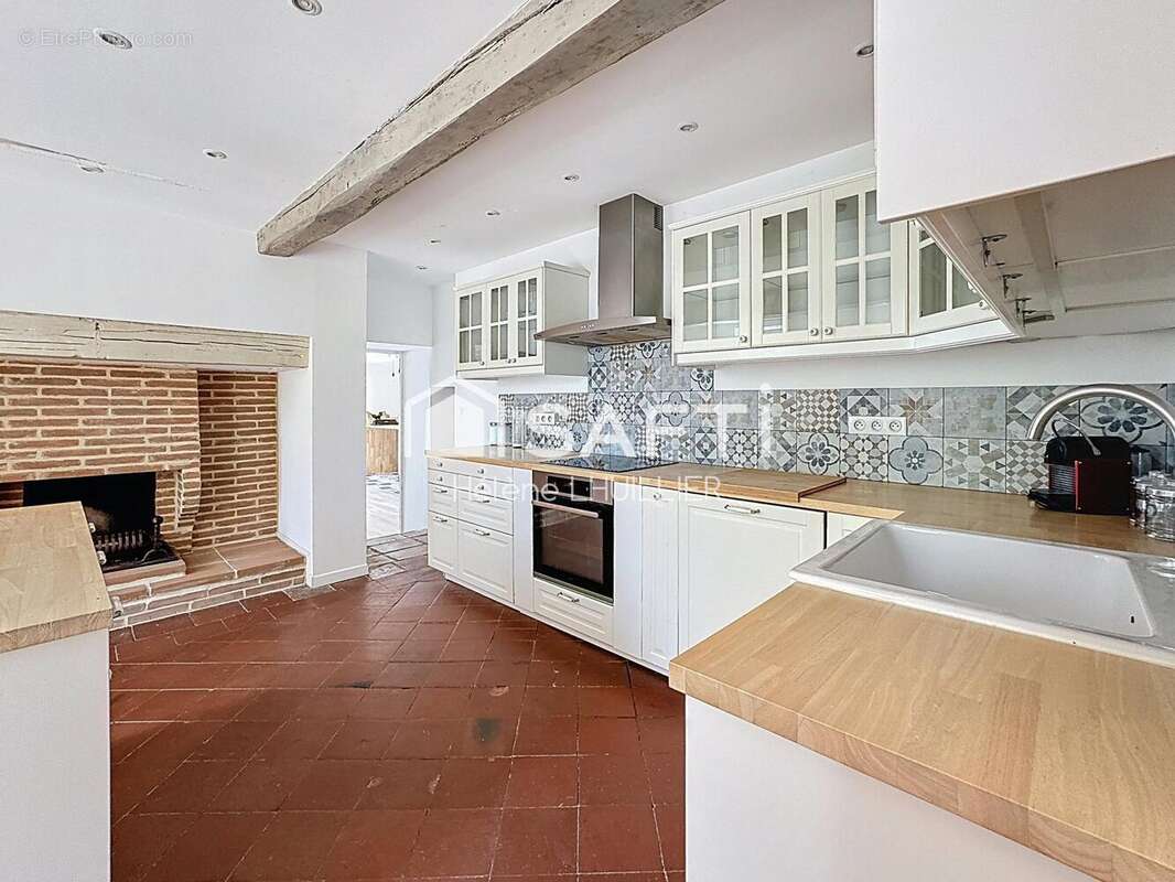 Maison 231 m² à Monblanc  - photo 2