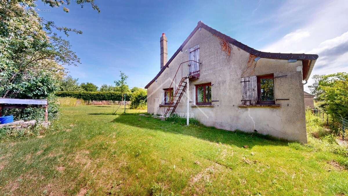 Maison à SAINT-HILAIRE