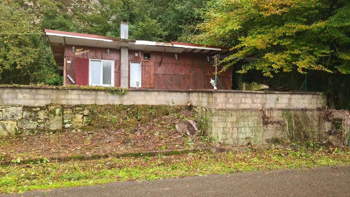 Maison à CLERVAL
