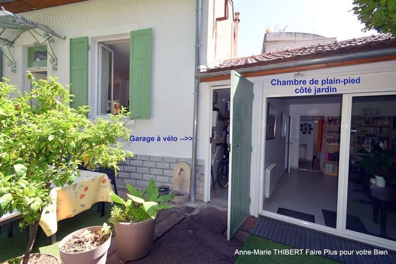 Maison à vendre 6 pièces VILLEURBANNE (69) - photo 14