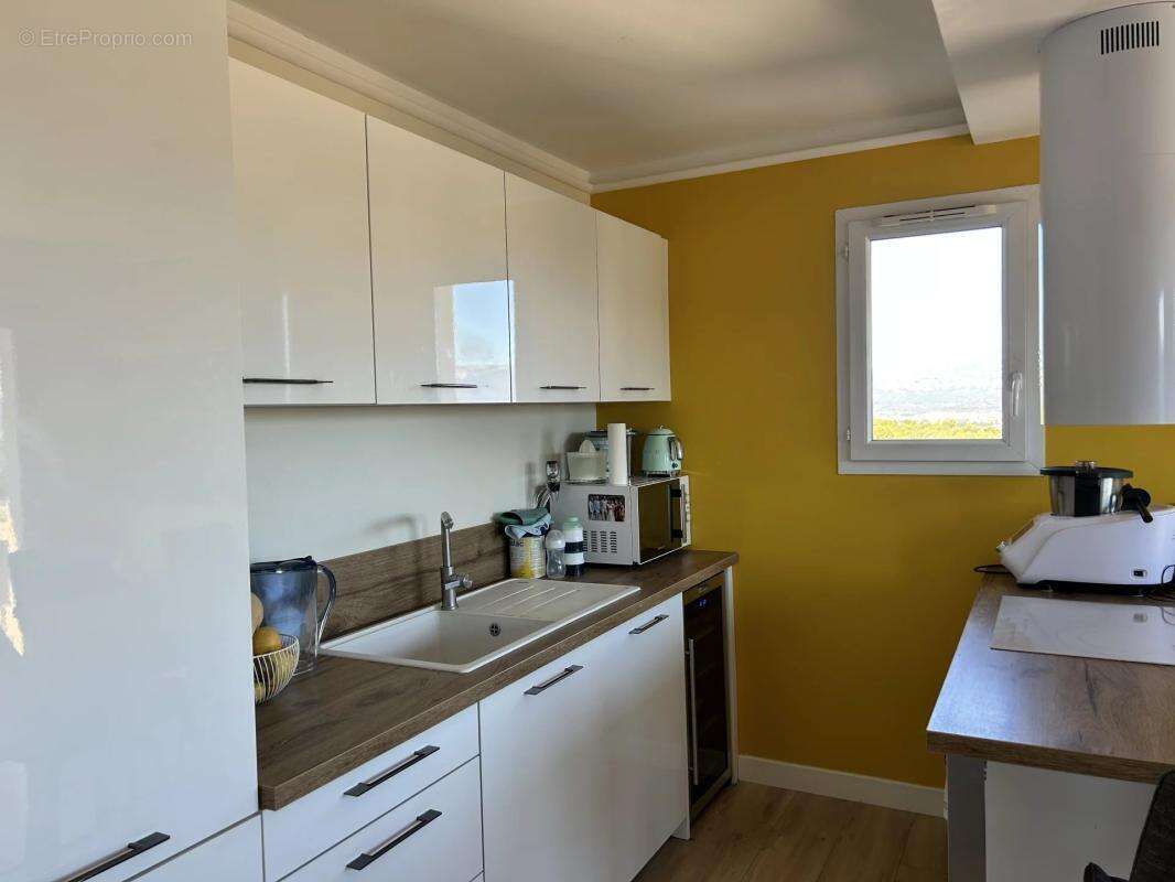 Appartement à MALLEMORT