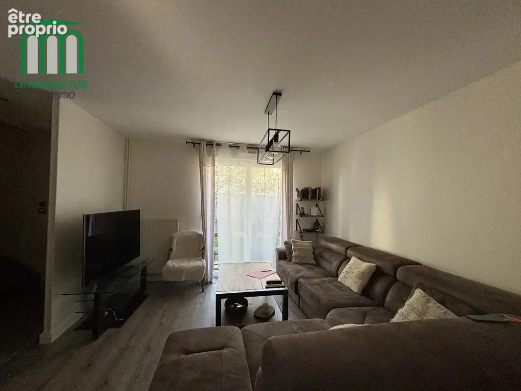 SAINT ETIENNE HAUTS DE JACQUARD - Maison T4 mitoyenne d'un côté de 81,28m² avec jardin + garage - photo 3