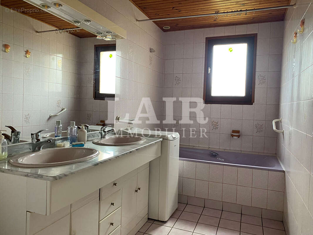 Maison à SAINT-PIERRE-DES-NIDS