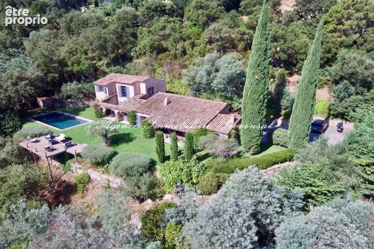 Maison 180 m² à Grimaud  - photo 3