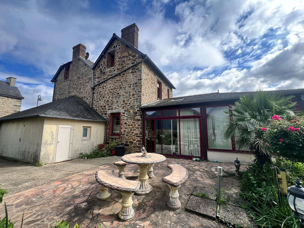 Maison à LOUVIGNE-DE-BAIS