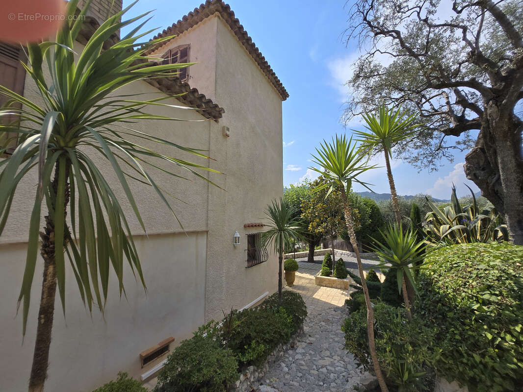 Maison à SAINT-MARTIN-DU-VAR