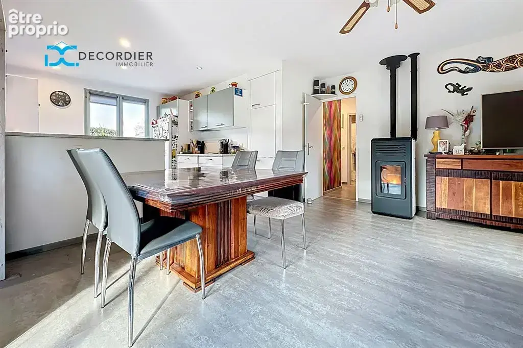 Maison individuelle a vendre a neuvecelle - photo 10
