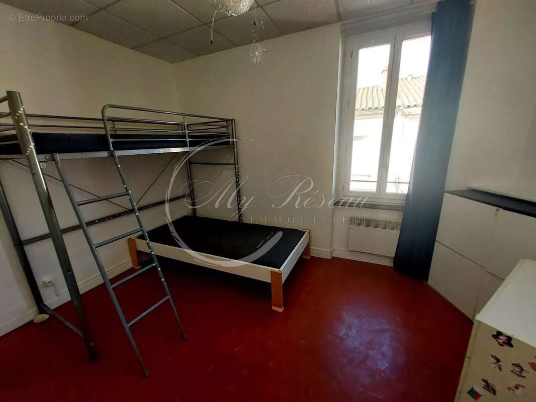 Appartement à LEZIGNAN-CORBIERES