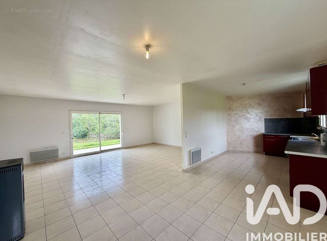 Maison 115 m² à Ecorcei  - photo 2