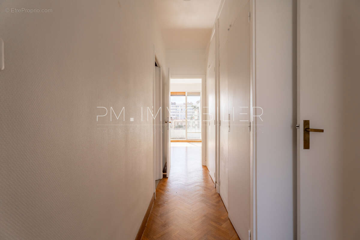 Appartement à MARSEILLE-8E