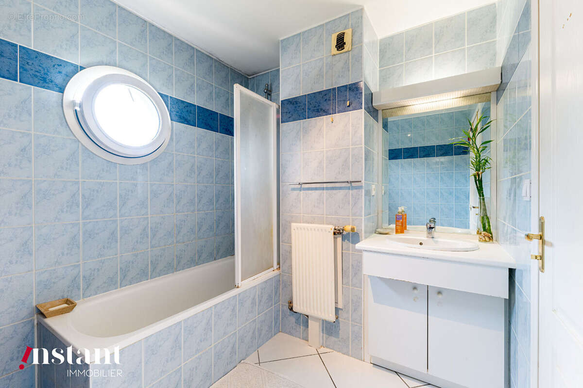 Appartement à TASSIN-LA-DEMI-LUNE