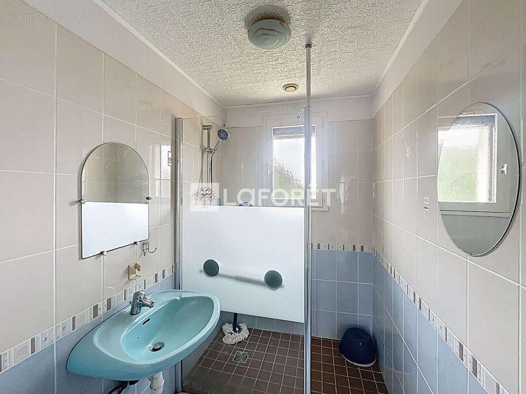 Maison à LA CHAPELLE-BICHE