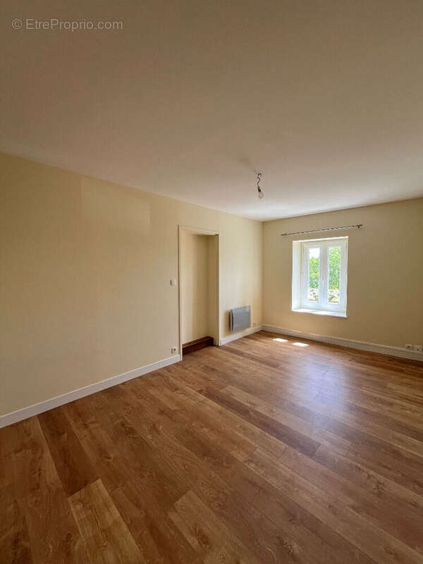 Maison La Chaussaire 6 pièce(s) 145 m2, 3 chambres, bureau, cour-jardin - photo 7