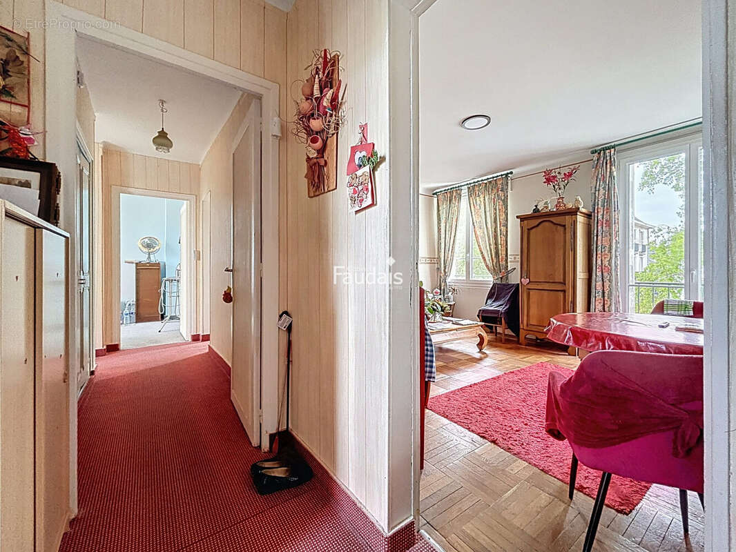 Appartement 65 m² à Saint-Lo  - photo 3
