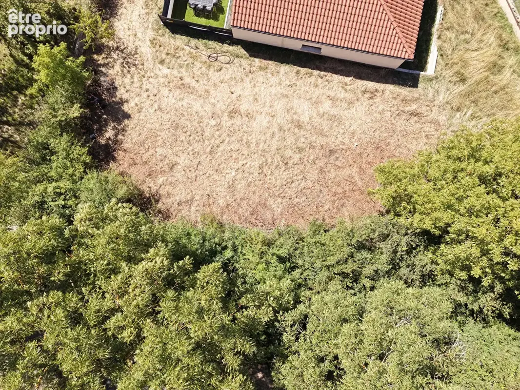 TAULHAC: Terrain à bâtir viabilisé dans petit lotissement - photo 5