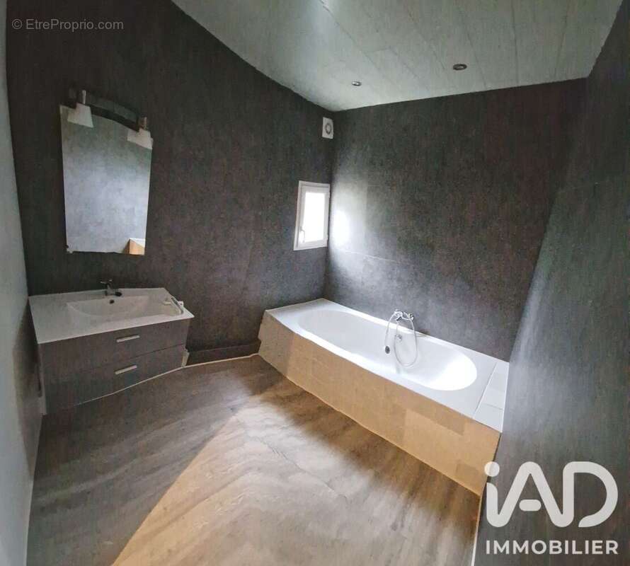 Maison 90 m² à Viry-Chatillon  - photo 8