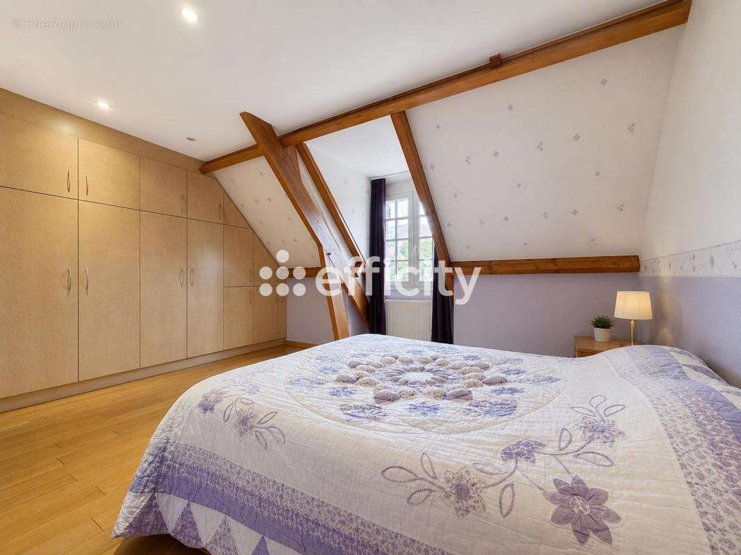 Maison 153 m² à Chevry-Cossigny  - photo 12