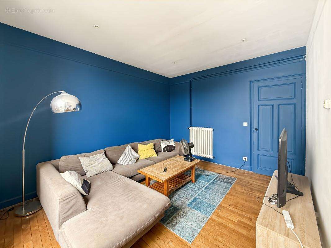 Appartement À Vendre T3 78m2 Hyper Centre de Reims - photo 3