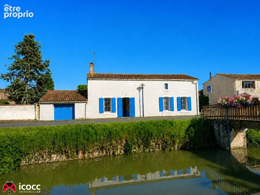 Maison à CHAMPAGNE-LES-MARAIS