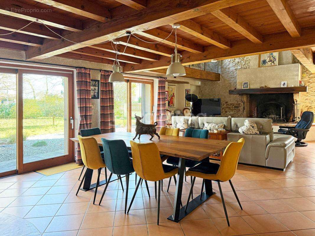 Propriété 7 pièces - photo 6
