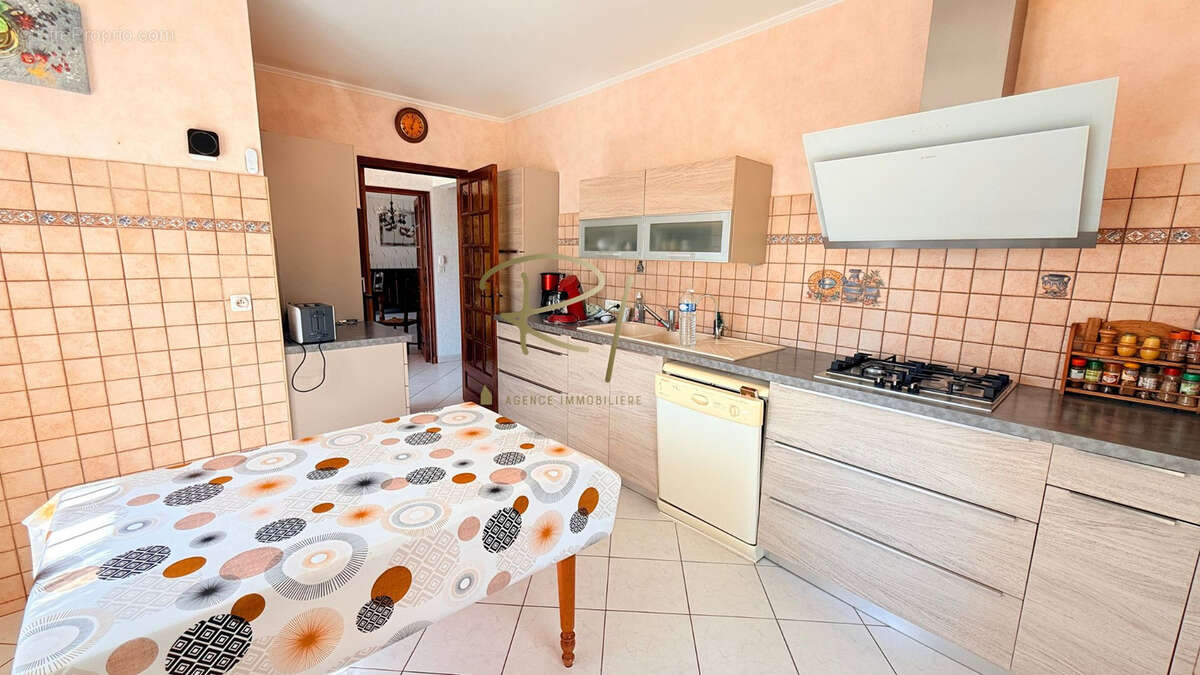 Uzès à 1 min   Maison avec piscine, vue dégagée et grand terrain - photo 6