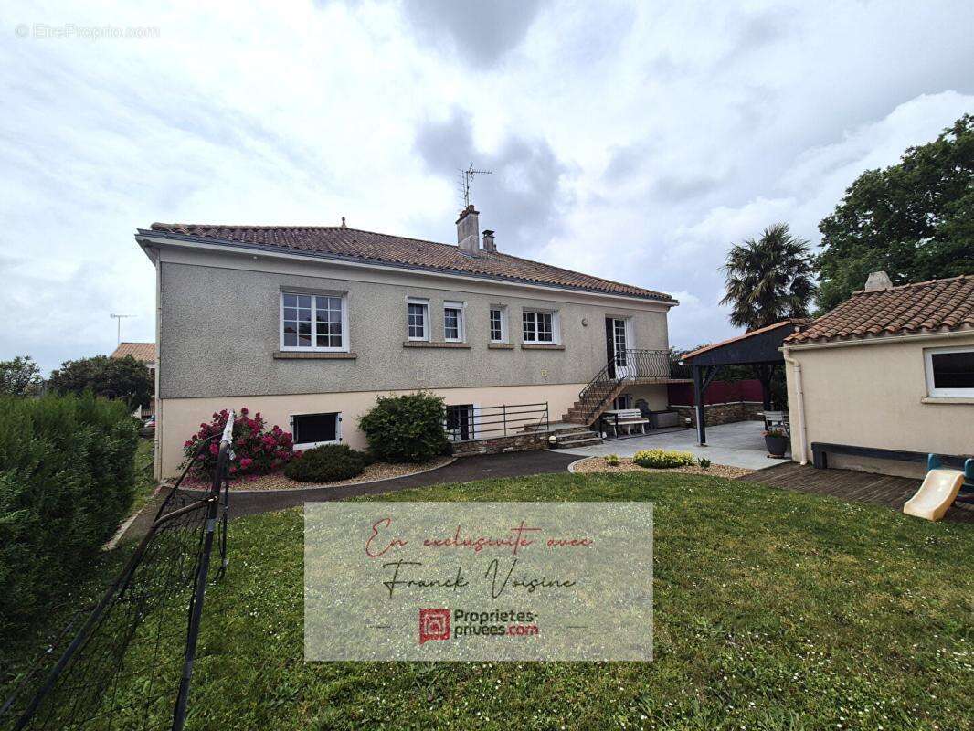 Maison à LE BOUPERE