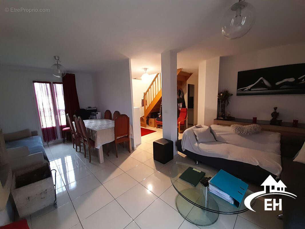 Maison à L&#039;AIGLE