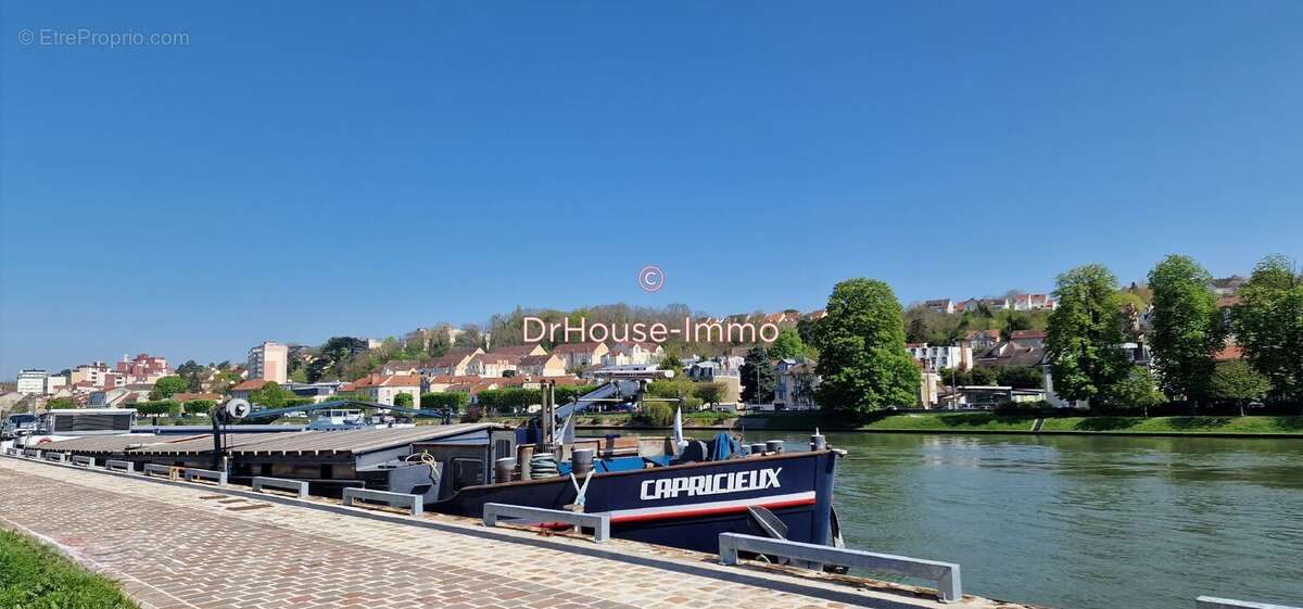 Appartement à CORBEIL-ESSONNES