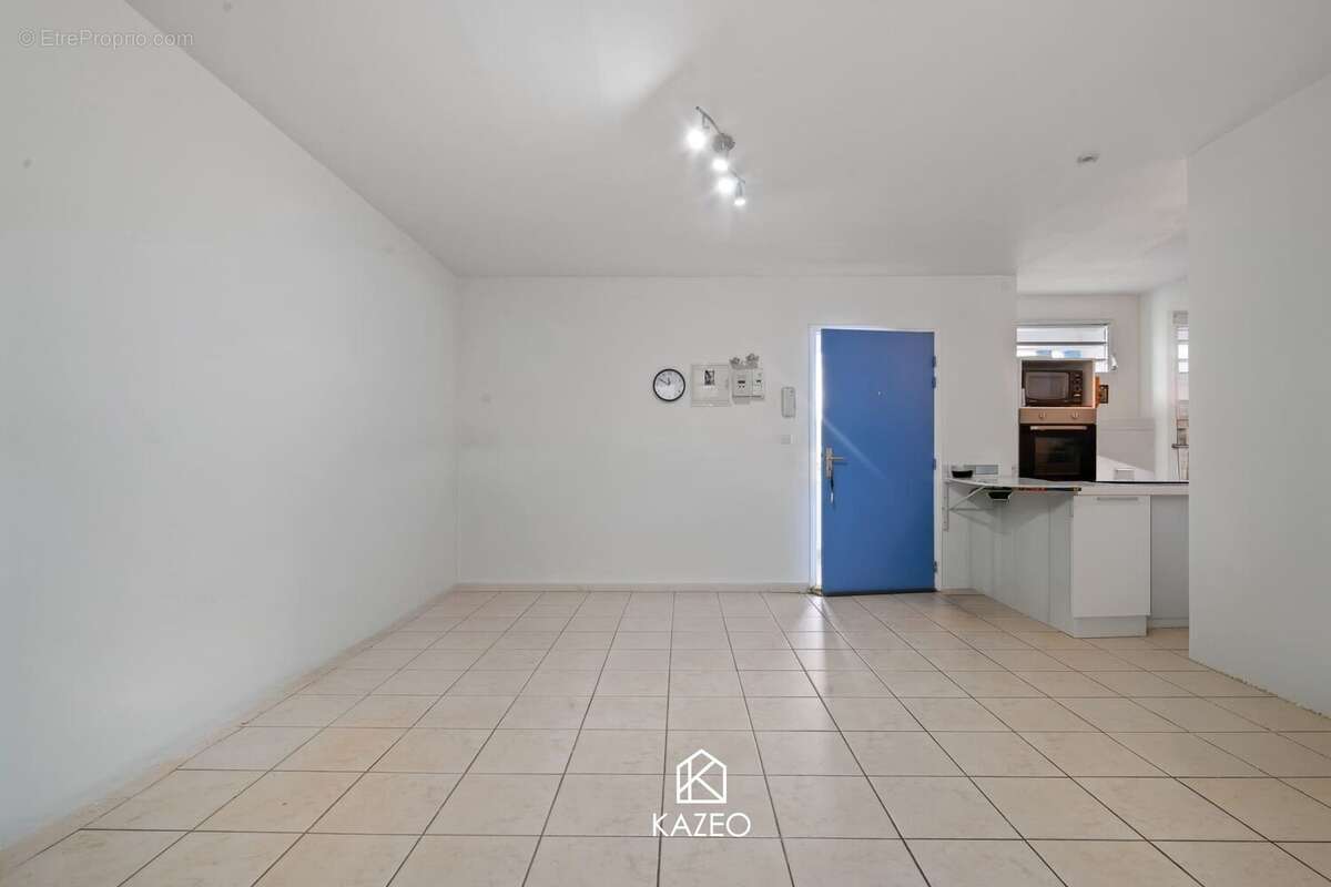 Appartement à SAINTE-LUCE