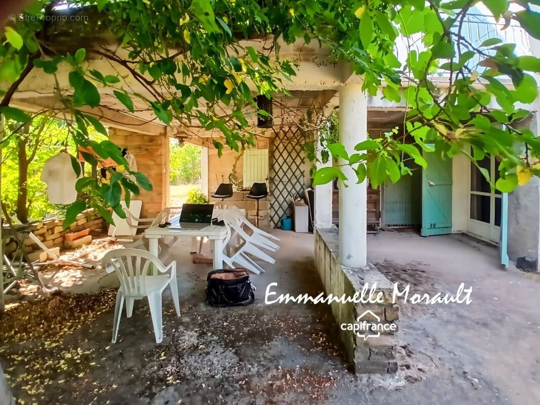 Maison de campagne à rénover 4 pièces BAGNOLS EN FORET (83) - photo 3