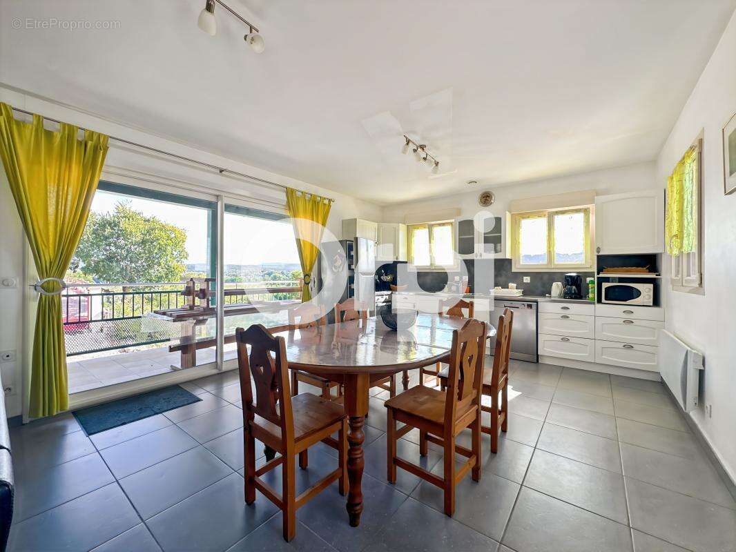 Maison à SAINT-ALBAN-AURIOLLES