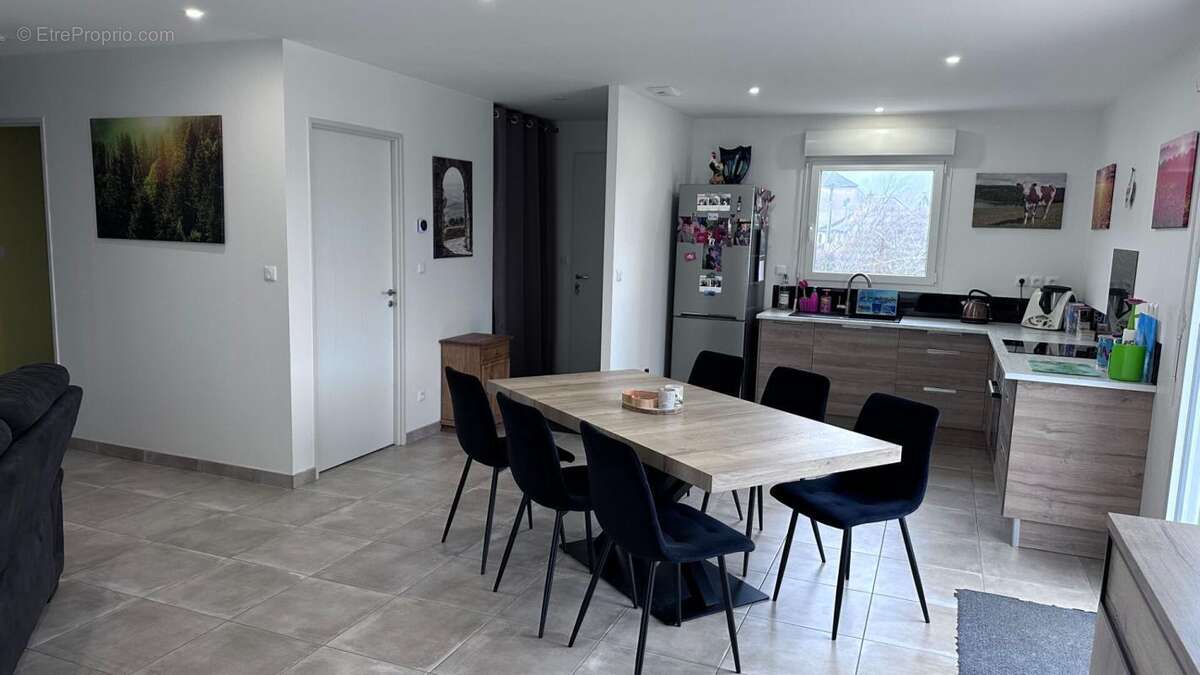 Maison à COURCHATON