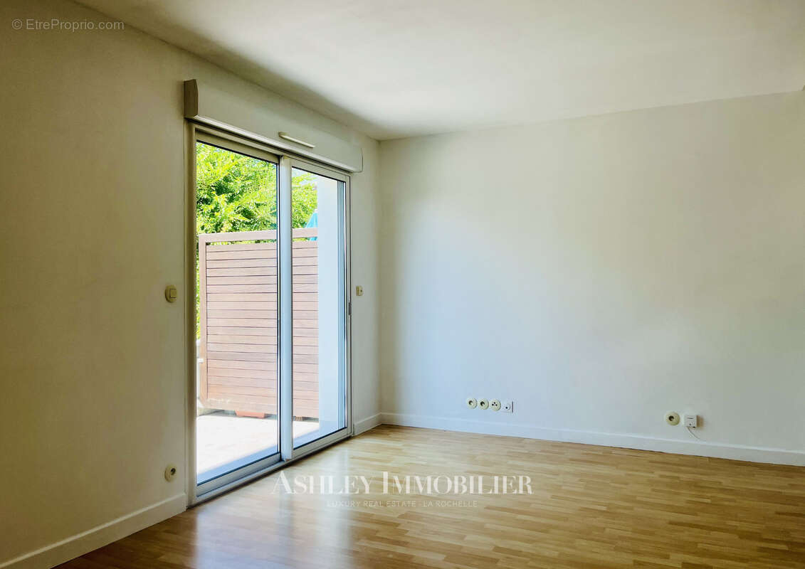 À vendre -  appartement type t1 bis - la rochelle quartier saint-éloi - photo 5