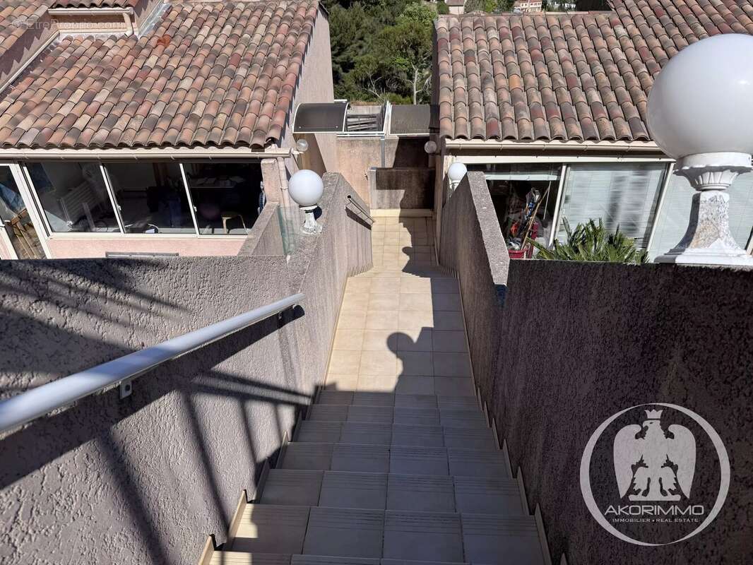 Appartement à EZE