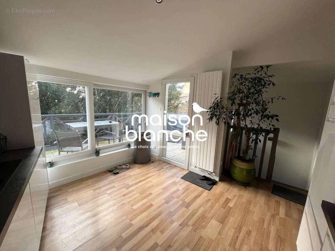 Maison à LES PONTS-DE-CE