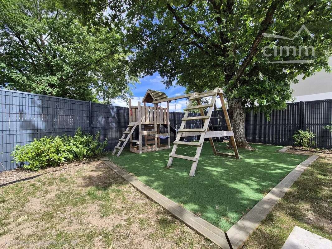 VINEUIL (41350) – Maison contemporaine de 140 m² – 5 chambres – Terrain clos – Domotique – Proche écoles - photo 15