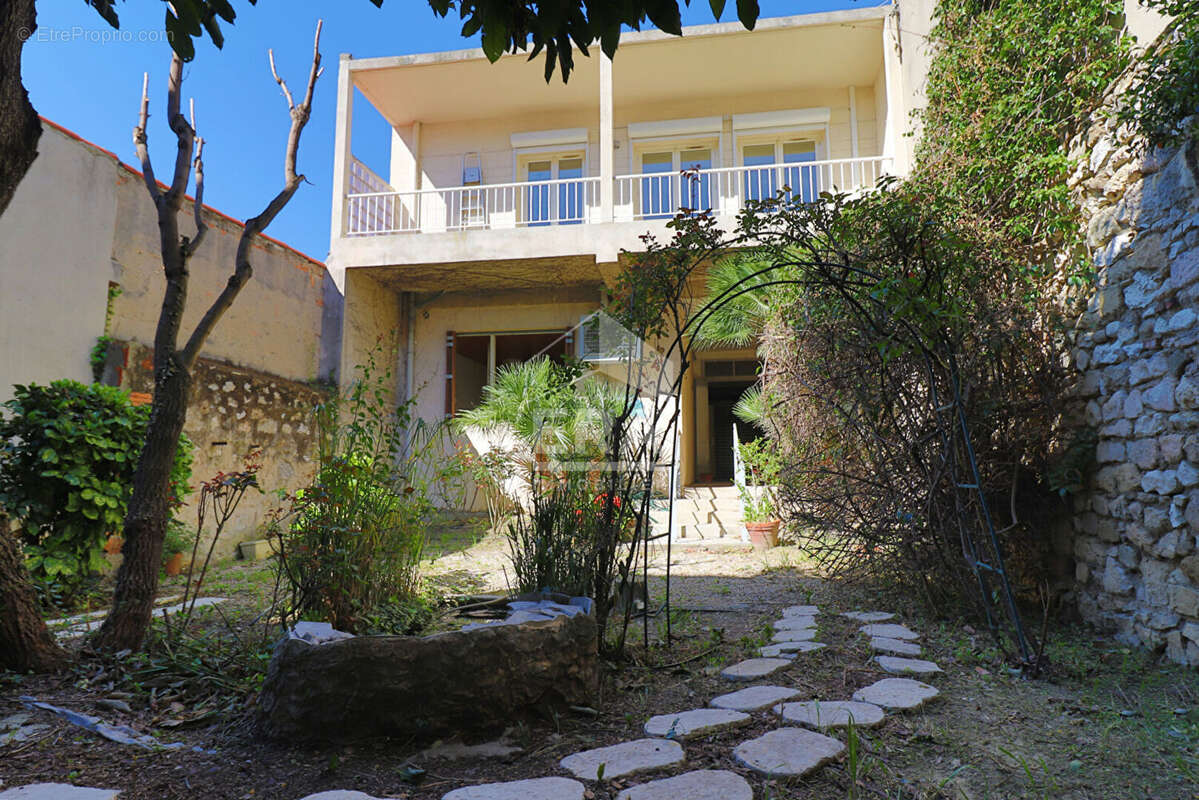 Maison à MARSEILLE-10E