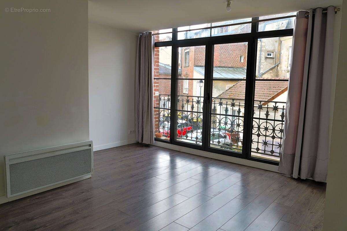 Maison à MARINES