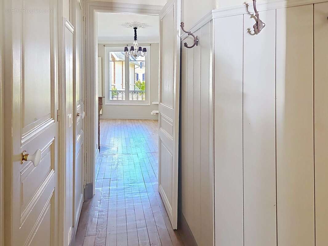Appartement à GARCHES