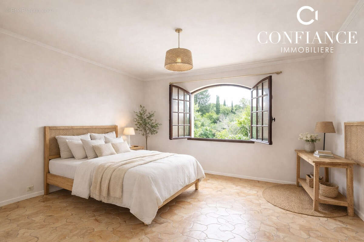 SUGGESTION D'AMENAGEMENT - Maison à ANTIBES