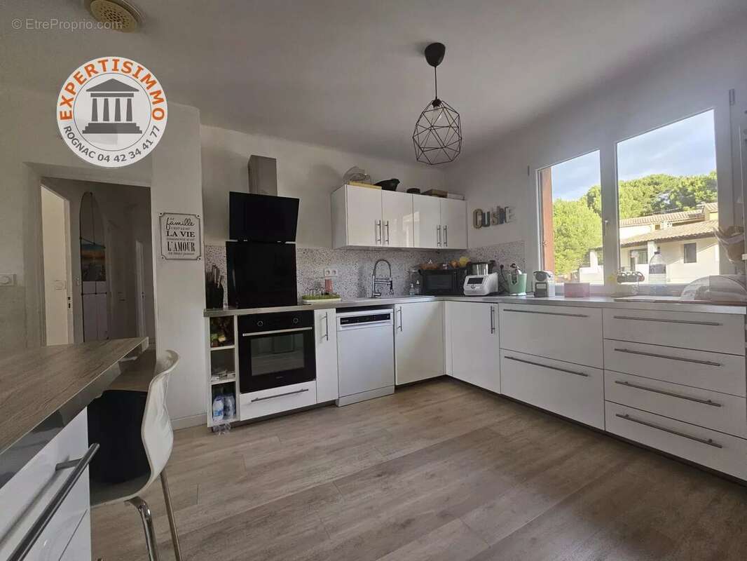 Appartement à ROGNAC